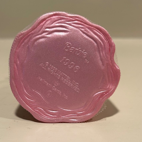 Hallmark Springtime Barbie Ornament - Picture 6 of 8